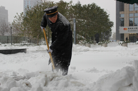 看楷林打响与冬天第一场雪的保卫战