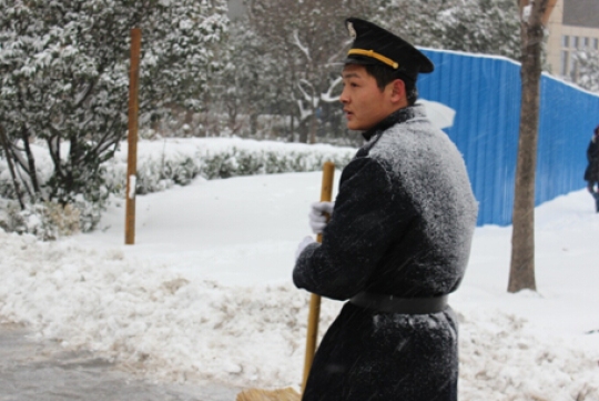 看楷林打响与冬天第一场雪的保卫战