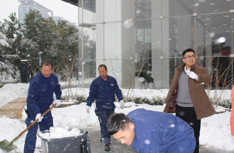 看楷林打响与冬天第一场雪的保卫战