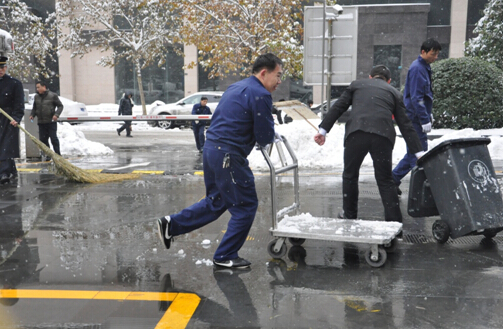 看楷林打响与冬天第一场雪的保卫战