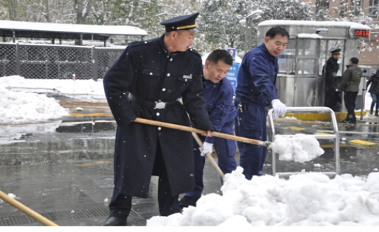 看楷林打响与冬天第一场雪的保卫战