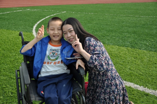 楷林物业携手客户爱心助力公益事业