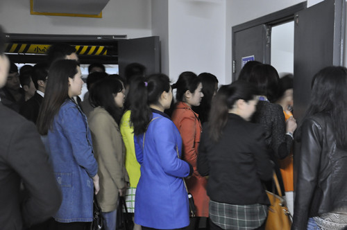 楷林国际邀客户触摸我们的心脏