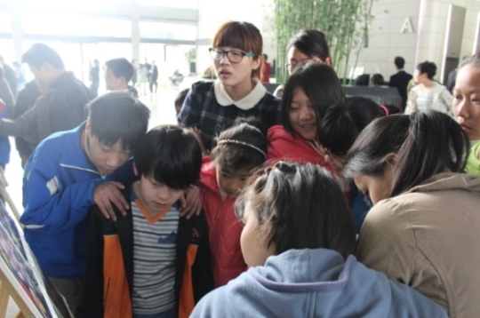 “角落里的光”——小眼睛大世界摄影展在楷林国际举办