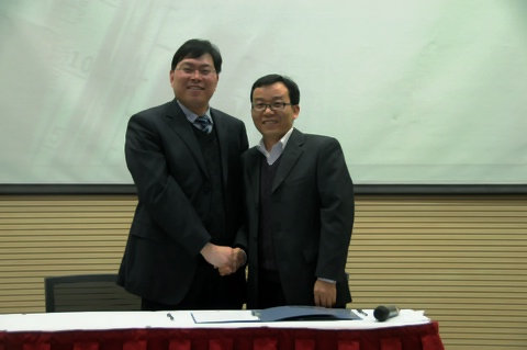 楷林置业2011年度总结暨2012目标签署会