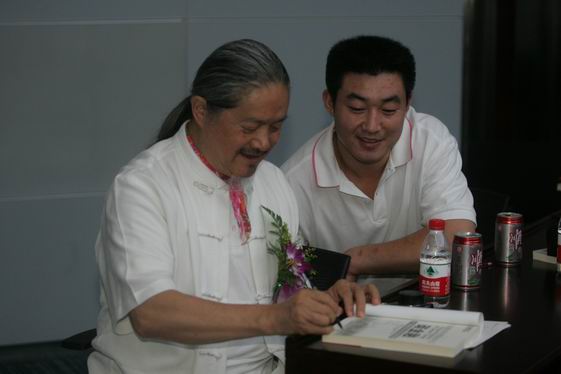 促进沟通交流 共同学习提升————楷林?中欧名家讲堂系列之徐匡迪教授“转变发展方式 建设低碳社会