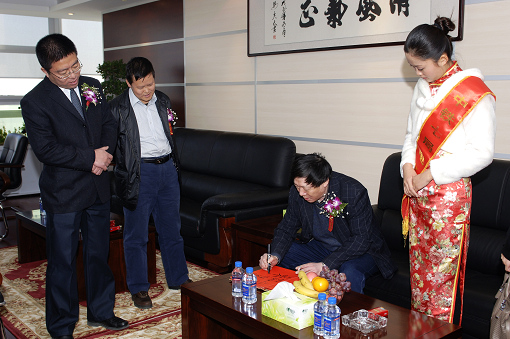 楷林国际再添华彩，电务公司隆重入驻——热烈祝贺中铁七局电务公司正式入驻楷林国际