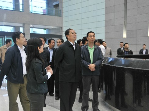 省委常委、市委书记王文超一行视察楷林国际